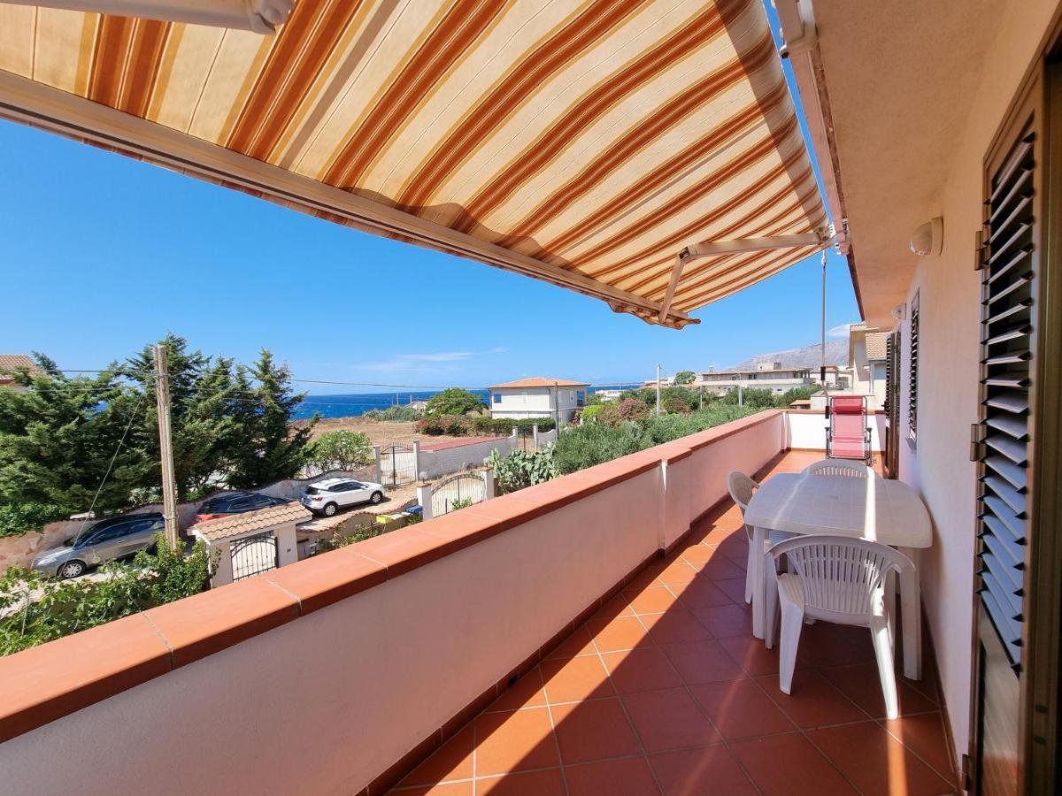 Villa Flora - With Sea View, 2 Minutes Walk To Beach Trappeto  Buitenkant foto